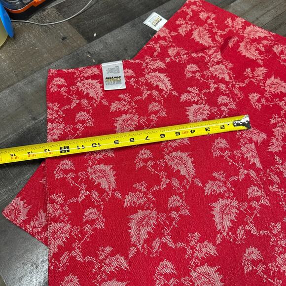 Placemats, Martha Stewart Red Floral Pattern CHristmas, 19" x 13", set of 4, EUC - Picture 2 of 8